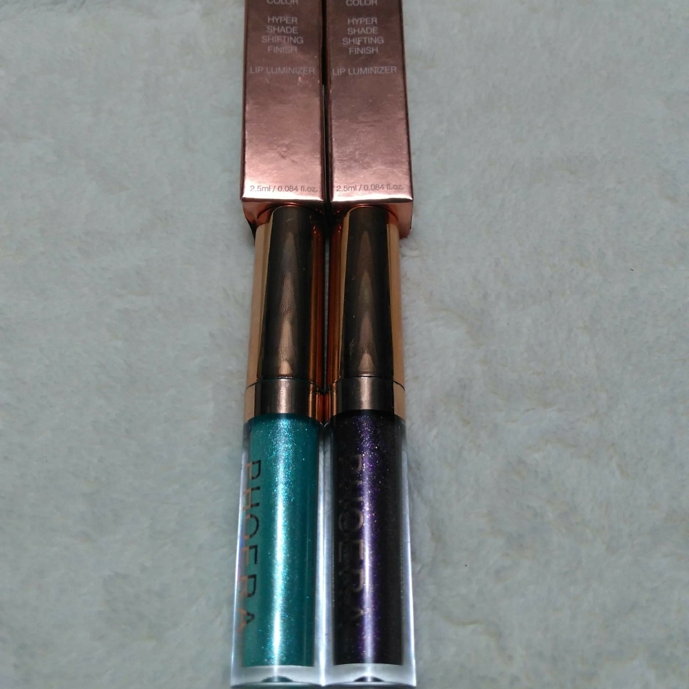 Lipstick - Picture 3 of 6